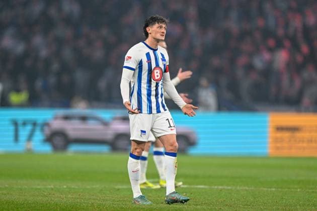 2 Bundesliga Hertha BSC Berlin 1 FC Magdeburg on 16 02 2024 at the Olympiastadion in Berlin Fabian Reese Hertha BSC Berlin dissatisfied, disappointed, disappointed, dejected MT