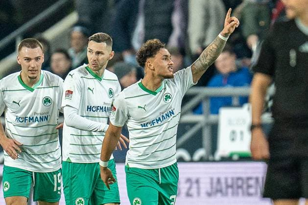 Goal for 0 1 by Armindo Sieb Greuter Fuerth, 30 Hannover 96 vs Greuther Fuerth, Soccer, 2 Bundesliga, Matchday 22, 16 02 2024 DFL REGULATIONS PROHIBIT ANY OUSE OF PHOTOGRAPHS AS IMAGE SEQUENCES AND OR QUASI VIDEO Hannover 96 vs Greuther Fuerth, Soccer, 2 Bundesliga, Matchday 22, 16 02 2024 Hannover Copyright: xEibner-Pressefoto BahhoxKarax EP_HAN