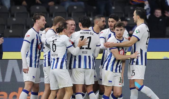 4 v l Palko Dardai cheers after 2 1 with Ream colleagues joy emotion jubilation sport soccer soccer DFL 2 Bundesliga men 22 matchday season 2023 2024 16 02 2024 Hertha BSC Berlin vs 1 FC Magdeburg FCM DFL regulations prohibit any use of photographs as image sequences and or quasi video