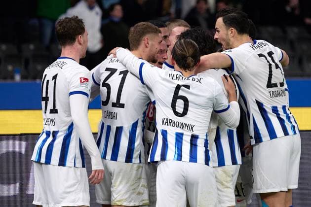 Hertha BSC Berlin celebrates after scoring to 2 1, GER, Hertha BSC vs 1 FC Magdeburg, Soccer Men, 2 Bundesliga, Season 2023 2024, 22 Matchday, 16 02 2024 DFL REGULATIONS PROHIBIT ANY USE OF PHOTOGRAPHS AS IMAGE SEQUENCES AND OR QUASI VIDEO GER, Hertha BSC vs 1 FC Magdeburg, Soccer Men, 2 Bundesliga, Season 2023 2024, 22 Matchday, 16 02 2024 Berlin Copyright: xEibner-Pressefotox xClaudiusxRaux EP_CRH