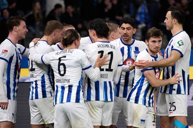 Hertha BSC Berlin celebrates after scoring to 2 1, GER, Hertha BSC vs 1 FC Magdeburg, Soccer Men, 2 Bundesliga, Season 2023 2024, 22 Matchday, 16 02 2024 DFL REGULATIONS PROHIBIT ANY USE OF PHOTOGRAPHS AS IMAGE SEQUENCES AND OR QUASI VIDEO GER, Hertha BSC vs 1 FC Magdeburg, Soccer Men, 2 Bundesliga, Season 2023 2024, 22 Matchday, 16 02 2024 Berlin Copyright: xEibner-Pressefotox xClaudiusxRaux EP_CRH