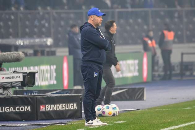 Pal Dardai Hertha BSC Coach , Hertha BSC 1 FC Magdeburg, 2 Bundesliga, Football, DFB, Season 2023 2024, 22 Matchday, Olympia Stadion Berlin, DFB DFL REGULATIONS PROHIBIT ANY USE OF PHOTOGRAPHS AS IMAGE SEQUENCES AND OR QUASI VIDEO, 16 02 2024, Photo HMB Media Uwe Koch Copyright: HMBxMedia UwexKoch