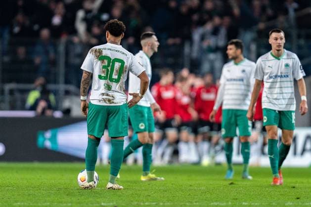 Goal for 2 1 by Nicolo Tresoldi Hannover 96, 9 here Armindo Sieb Greuter Fuerth, 30 Hannover 96 vs Greuther Fuerth, Football, 2 Bundesliga, 22 Matchday, 16 02 2024 DFL REGULATIONS PROHIBIT ANY OUSE OF PHOTOGRAPHS AS IMAGE SEQUENCES AND OR QUASI VIDEO Hannover 96 vs Greuther Fuerth, Football, 2 Bundesliga, 22 Matchday, 16 02 2024 Hannover Copyright: xEibner-Pressefoto BahhoxKarax EP_HAN