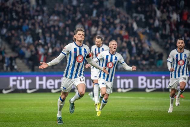 2 Soccer Bundesliga, Hertha BSC vs. 1 FC Magdeburg Berlin, 16 02 2024 Cheers for 1 1 by Fabian Reese Hertha BSC, 11 2 Soccer Bundesliga, Hertha BSC vs. 1 FC Magdeburg, Olympiastadion, Berlin, 16 02 2024 DFL REGULATIONS PROHIBIT ANY USE OF PHOTOGRAPHS AS IMAGE SEQUENCES AND OR QUASI VIDEO Copyright: xBEAUTIFULxSPORTS LucianoxLimax