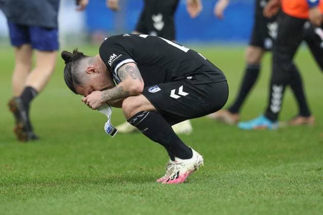 16 02 2024, xtgx, Fußball 2 Bundesliga, Hertha BSC Berlin 1 FC Magdeburg emspor, v l Baris Atik Magdeburg, 23 enttaeuscht, schaut enttaeuscht, niedergeschlagen, disappointed DFL DFB REGULATIONS PROHIBIT ANY USE OF PHOTOGRAPHS as IMAGE SEQUENCES and or QUASI VIDEO Berlin