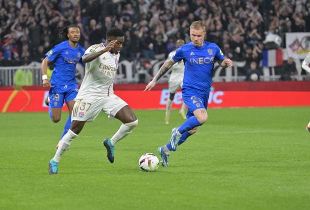 Ernest Nuamah (lyon) vs Marvin Bard (nice) FOOTBALL: Olympique Lyonnais vs OGC Nice - Ligue 1 - 16 02 2024 FredericChambert Panoramic 