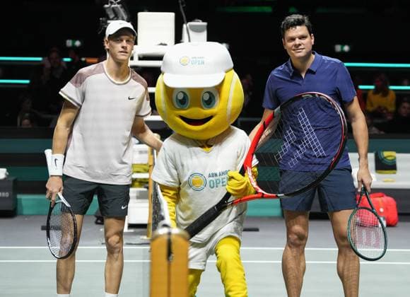 Milos Raonic of Canada and Jannik Sinner of Italy uring the ABN Amro Open 2024, ATP, Tennis Herren 500 tennis tournament on February 16, 2024 in Rotterdam, Netherlands - Photo Laurent Lairys PANORAMIC TENNIS : ABN Amro Open 2024 - Rotterdam - 16 02 2024 LaurentLairys Panoramic 