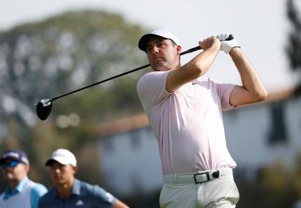 February 16, 2024 Scottie Scheffler hits a shot during the second round of the Genesis Invitational at Riviera Country Club in Pacific Palisades, CA. CSM Pacific Palisades United States of America - ZUMAc04_ 20240216_zma_c04_116 Copyright: xCharlesxBausx