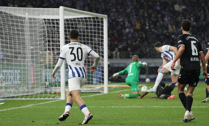 Ibrahim Maza, Goalkeeper Dominik Reimann, Haris Tabakovic misses the ball duel Match scene Action Sport Soccer Football DFL 2 Bundesliga Men 22 Matchday Season 2023 2024 16 02 2024 Hertha BSC Berlin vs 1 FC Magdeburg FCM DFL regulations prohibit any use of photographs as image sequences and or quasi video