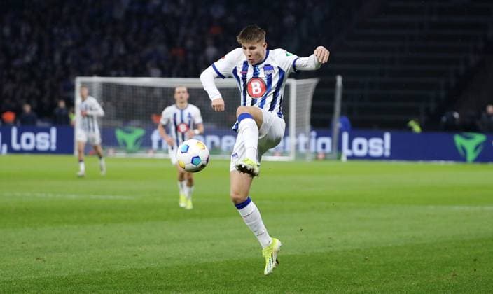 Gustav Christensen single image cropping action sport soccer soccer DFL 2 Bundesliga men 22 matchday season 2023 2024 16 02 2024 Hertha BSC Berlin vs 1 FC Magdeburg FCM DFL regulations prohibit any use of photographs as image sequences and or quasi video