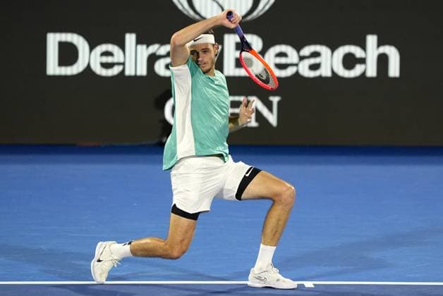 February 16, 2024, Delray Beach, Florida, United States: February, 16 - Delray Beach, FL: Taylor Fritz(USA) in action here, defeats Rinky Hijikata(AUS) in the quarter-finals of the 2024 Delray Beach Open at the Delray Beach Tennis Center. Delray Beach United States - ZUMApa3_ 0414359670st Copyright: xAndrewxPatronx