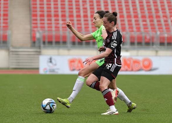 17 02 2024 Soccer Season 2023 2024 1 Women Soccer Bundesliga 14 Matchday 1 FC Nürnberg FCN Club VfL Wolfsburg Sportfoto Zink DaMa xdaxmax Joelle Wedemeyer 24, VfL Wolfsburg Vanessa Haim 19, 1 FC Nürnberg FCN