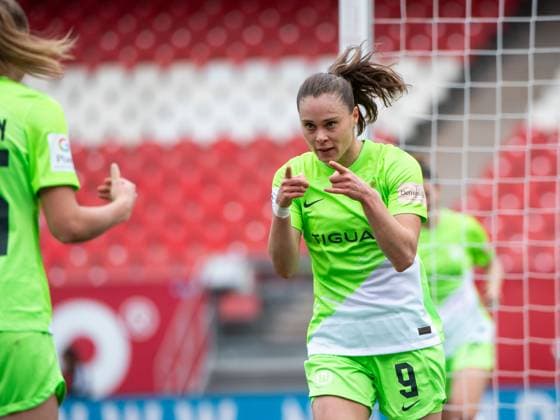 Ewa Pajor VfL Wolfsburg, 09 celebrates the goal for 1 3, GER, FC Nuernberg vs VfL Wolfsburg, Football Google Pixel Frauen Bundesliga, 14 Spieltag, Saison 2023 2024, 17 02 2024 DFB regulations prohibit any use of photographs as image sequences and or quasi video GER, FC Nuernberg vs VfL Wolfsburg, Football Google Pixel Frauen Bundesliga, 14 Spieltag, Saison 2023 2024, 17 02 2024 Nuernberg Copyright: xEibner-Pressefoto Memmlerx EP_MMR