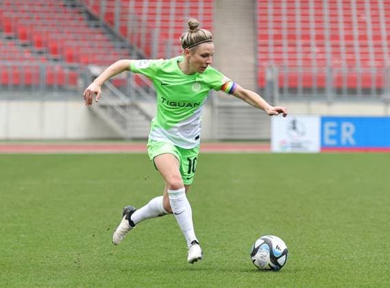 17 02 2024 Soccer Season 2023 2024 1 Women Soccer Bundesliga 14 Matchday 1 FC Nürnberg FCN Club VfL Wolfsburg Sportfoto Zink DaMa xdaxmax Svenja Huth 10, VfL Wolfsburg Cropped single image