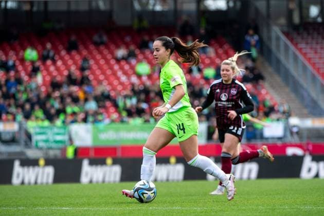 Nuria Rabano Blanco VfL Wolfsburg, 14 on the ball, GER, FC Nuernberg vs VfL Wolfsburg, Football Google Pixel Womens Bundesliga, 14 Matchday, Season 2023 2024, 17 02 2024 DFB regulations prohibit any use of photographs as image sequences and or quasi video GER, FC Nuernberg vs VfL Wolfsburg, Football Google Pixel Womens Bundesliga, 14 Matchday, Season 2023 2024, 17 02 2024 Nuernberg Copyright: xEibner-Pressefoto Memmlerx EP_MMR