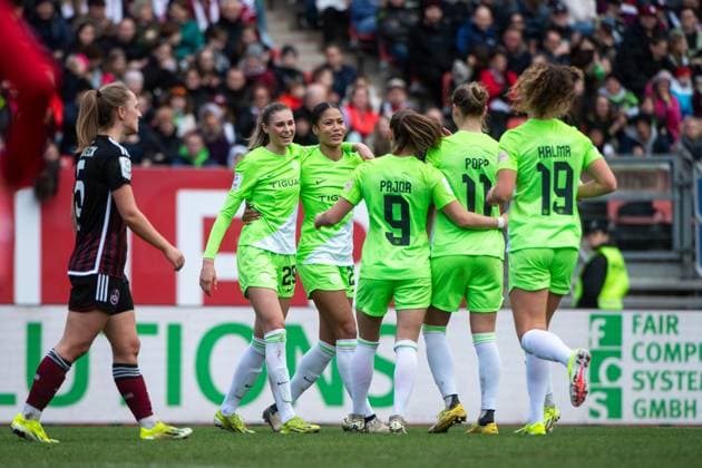 Sveindis Jane Jonsdottir VfL Wolfsburg, 23 , Jule Brand VfL Wolfsburg, 29 , Ewa Pajor VfL Wolfsburg, 09 , Alexandra Popp VfL Wolfsburg, 11 , Fenna Kalma VfL Wolfsburg, 19 celebrate the goal for 1 7, GER, FC Nuernberg vs VfL Wolfsburg, Football Google Pixel Women Bundesliga, 14 Spieltag, Saison 2023 2024, 17 02 2024 DFB regulations prohibit any use of photographs as image sequences and or quasi video GER, FC Nuernberg vs VfL Wolfsburg, Fußball Google Pixel Frauen Bundesliga, 14 Spieltag, Saison 2023 2024, 17 02 2024 Nuernberg Copyright: xEibner-Pressefoto Memmlerx EP_MMR