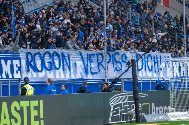 Soccer, Men, Season 2023 2024, 1 Bundesliga 22 Matchday , TSG Hoffenheim 1 FC Union Berlin, Fans of Hoffenheim with banner, Rogon verpiss dich , 17 02 2024, Copyright: xMatthiasxKochx