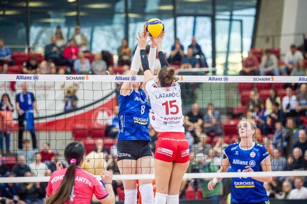 Raquel Lazaro SC Potsdam, 15 vs Monique Strubbe Allianz MTV Stuttgart, 08 Allianz MTV Stuttgart SC Potsdam, Sport, Volleyball Bundesliga, Women, VBL, Season 2023 24, 17 02 2024, Stuttgart SCHARRena , DEU Allianz MTV Stuttgart SC Potsdam, Sport, Volleyball Bundesliga, Women, VBL, Season 2023 24, 17 02 2024, Stuttgart SCHARRena , DEU Stuttgart Copyright: xSandyxDinkelackerx EP_SDR