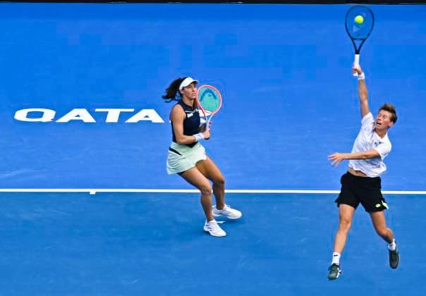 Qatar TotalEnergies Open - Final Caroline Dolehide and Desirae Krawczyk of the US are competing against Demi Schuurs from the Netherlands and Luisa Stefani of Brazil in their doubles final match at the WTA, Tennis Damen 1000-Qatar TotalEnergies Open tennis tournament at the Khalifa International Tennis Complex in Doha, Qatar, on February 17, 2024. DOHA Qatar  Copyright: xNoushadxThekkayilx originalFilename:varittyakkal-qatartot240217_np5ne.jpg