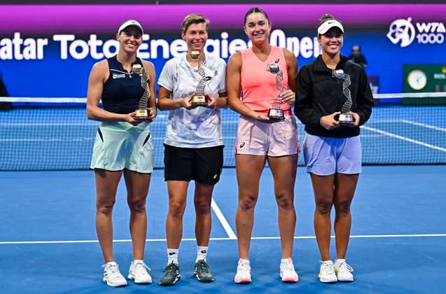 Qatar TotalEnergies Open - Final Demi Schuurs from the Netherlands and Luisa Stefani of Brazil are posing with their trophy after winning the doubles final match against runner-up winners Caroline Dolehide and Desirae Krawczyk of the US at the WTA, Tennis Damen 1000-Qatar TotalEnergies Open tennis tournament at the Khalifa International Tennis Complex in Doha, Qatar, on February 17, 2024. DOHA Qatar  Copyright: xNoushadxThekkayilx originalFilename:varittyakkal-qatartot240217_npgXM.jpg