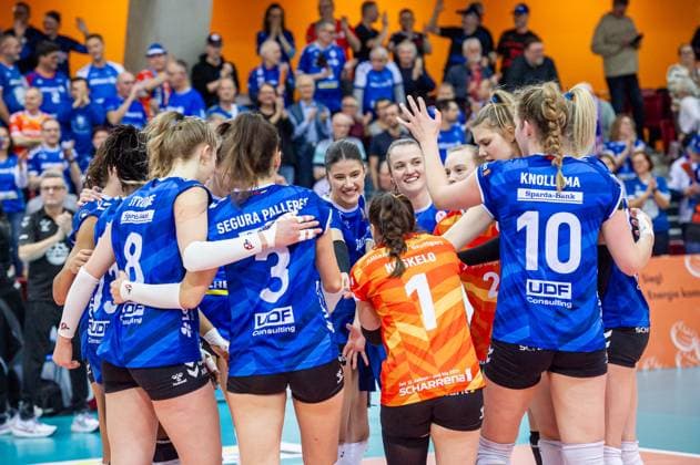 Jubilation at MTV Stuttgart Joy after home win Allianz MTV Stuttgart SC Potsdam, Sport, Volleyball Bundesliga, Women, VBL, Season 2023 24, 17 02 2024, Stuttgart SCHARRena , DEU Allianz MTV Stuttgart SC Potsdam, Sport, Volleyball Bundesliga, Women, VBL, Season 2023 24, 17 02 2024, Stuttgart SCHARRena , DEU Stuttgart Copyright: xSandyxDinkelackerx EP_SDR
