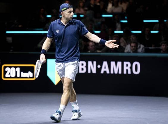 ROTTERDAM - Tallon Greekpoor (NED) in action against Jannik Sinner (ITA) during the second semi-final on the sixth day of the ABN AMRO Open tennis tournament in Ahoy. ANP SANDER KONING ABN AMRO Open 2024 xVIxANPxSportx xxANPxIVx 491354848 originalFilename: 491354848.jpg