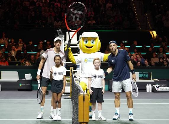TENNIS - ABN AMRO OPEN 2024 Tallon Griekspoor of Nederland and Jannik Sinner of Italy 1 2 Finale during the ABN Amro Open 2024, ATP, Tennis Herren 500 tennis tournament on February 17, 2024 in Rotterdam, Netherlands - Photo Laurent Lairys MAXPPP Rotterdam Netherlands  Copyright: xMAXPPP MAXPPPxLaurentxLairysx DSC07130 DSC07130