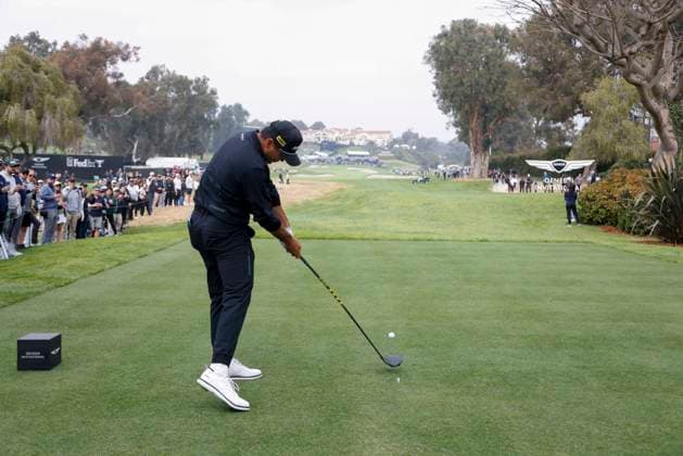 February 17, 2024 Jason Day hits a shot during the third round of the Genesis Invitational at Riviera Country Club in Pacific Palisades, CA. CSM Pacific Palisades United States of America - ZUMAc04_ 20240217_zma_c04_246 Copyright: xCharlesxBausx