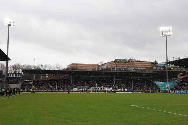 18 02 2024, Football, Men, 2 Bundesliga , 22 Matchday, Season 2023 2024, SV 07 Elversberg VfL Osnabrück, Die Fankurve SV 07 Elversberg Elversberg Ursapharm Arena an der Kaiserlinde Saarland Germany EN