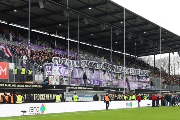 18 02 2024, Football, Men, 2 Bundesliga , 22 Matchday, Season 2023 2024, SV 07 Elversberg VfL Osnabrück, Protest of the fans of VfL Osnabrück against the German Football League DFL Elversberg Ursapharm Arena an der Kaiserlinde Saarland Germany EN