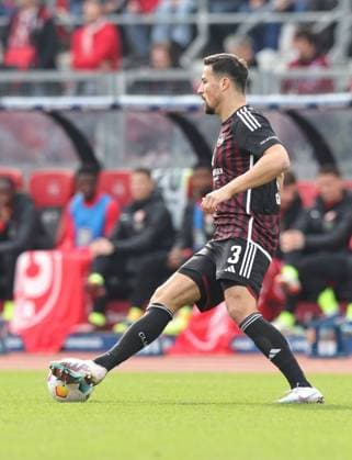 18 02 2024 Soccer Season 2023 2024 2 Soccer Bundesliga 22 Matchday 1 FC Nürnberg FCN Club 1 FC Kaiserslautern FCK Roten Teufel Sportfoto Zink DaMa xdaxmax DFL regulations prohibit any use of photographs as image sequences and or quasi video only for editorial use Ahmet Gürleyen Guerleyen 3, 1 FC Nürnberg FCN