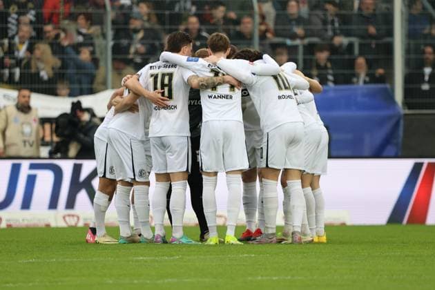 18 02 2024, Football, Men, 2 Bundesliga , 22 Matchday, Season 2023 2024, SV 07 Elversberg VfL Osnabrück, The team SV 07 Elversberg Elversberg Ursapharm Arena an der Kaiserlinde Saarland Germany EN