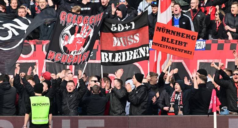 18 02 2024 Soccer Season 2023 2024 2 Soccer Bundesliga 22 Matchday 1 FC Nürnberg FCN Club 1 FC Kaiserslautern FCK Roten Teufel Sportfoto Zink xwoxzix DFL regulations prohibit any use of photographs as image sequences and or quasi video only for editorial use vProtest Fanprotest against investors Clubfans in the interior banner Banner interruption interruption of the game