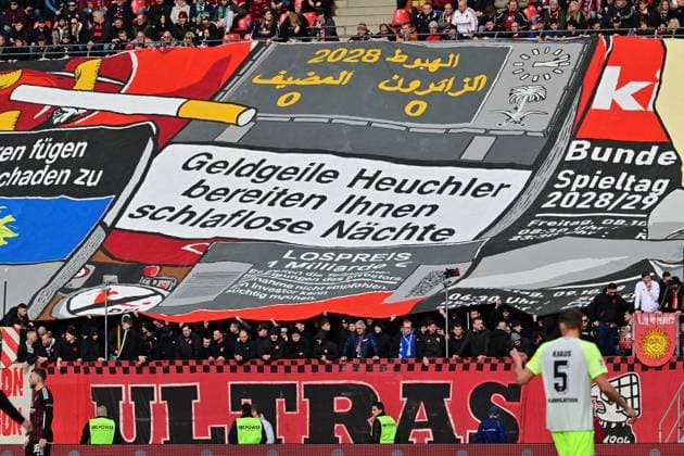 18 02 2024 Soccer Season 2023 2024 2 Soccer Bundesliga 22 Matchday 1 FC Nürnberg FCN Club 1 FC Kaiserslautern FCK Roten Teufel Sportfoto Zink xwoxzix DFL regulations prohibit any use of photographs as image sequences and or quasi video only for editorial use Choreo Choreography Protest Fan protest against investors Clubfans