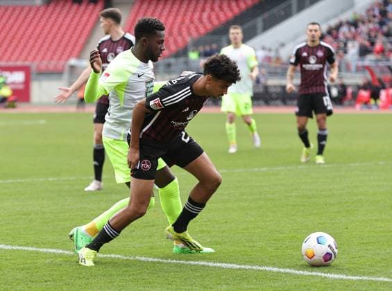 18 02 2024 Soccer Season 2023 2024 2 Soccer Bundesliga 22 Matchday 1 FC Nürnberg FCN Club 1 FC Kaiserslautern FCK Roten Teufel Sportfoto Zink DaMa xdaxmax DFL regulations prohibit any use of photographs as image sequences and or quasi video only for editorial use Richmond Tachie 29, 1 FC Kaiserslautern FCK Nathaniel Brown 27, 1 FC Nürnberg FCN