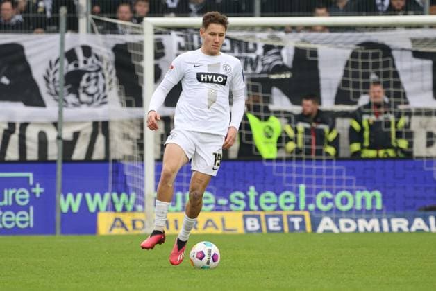 18 02 2024, Football, Men, 2 Bundesliga , 22 Matchday, Season 2023 2024, SV 07 Elversberg VfL Osnabrück, Lukas Pinckert SV 07 Elversberg Elversberg Ursapharm Arena an der Kaiserlinde Saarland Germany EN