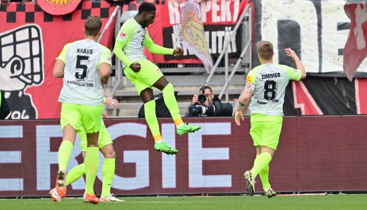 18 02 2024 Soccer season 2023 2024 2 Soccer Bundesliga 22 Matchday 1 FC Nürnberg FCN Club 1 FC Kaiserslautern FCK Roten Teufel Sportfoto Zink xwoxzix DFL regulations prohibit any use of photographs as image sequences and or quasi video only for editorial use Torjubel Jubel nach Treffer Torschuß zum 0 1 durch Richmond Tachie 29, 1 FC Kaiserslautern FCK