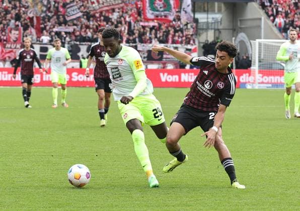 18 02 2024 Soccer Season 2023 2024 2 Soccer Bundesliga 22 Matchday 1 FC Nürnberg FCN Club 1 FC Kaiserslautern FCK Roten Teufel Sportfoto Zink DaMa xdaxmax DFL regulations prohibit any use of photographs as image sequences and or quasi video only for editorial use Richmond Tachie 29, 1 FC Kaiserslautern FCK Nathaniel Brown 27, 1 FC Nürnberg FCN