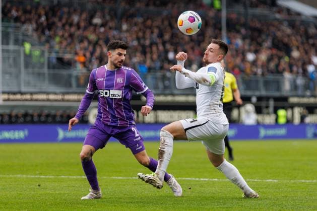 Luca Schnellbacher SV 07 Elversberg in duel with Athanasios Androutsos VFL Osnabrueck , SV Elversberg vs VFL Osnabrueck, Soccer, 2 Bundesliga, Matchday 20, Season 2023 2024, 18 02 2024 SV Elversberg vs VFL Osnabrueck, Soccer, 2 Bundesliga, Matchday 20, Season 2023 2024, 18 02 2024 Elversberg Copyright: xEibner-Pressefoto AlexanderxNeisx EP_ANS