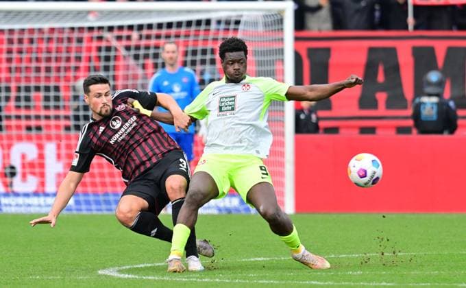 18 02 2024 Soccer Season 2023 2024 2 Soccer Bundesliga 22 Matchday 1 FC Nürnberg FCN Club 1 FC Kaiserslautern FCK Roten Teufel Sportfoto Zink xwoxzix DFL regulations prohibit any use of photographs as image sequences and or quasi video only for editorial use Ahmet Gürleyen Guerleyen 3, 1 FC Nürnberg FCN Ragnar Ache 9, 1 FC Kaiserslautern FCK