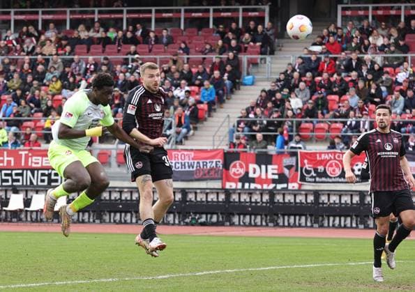 18 02 2024 Soccer Season 2023 2024 2 Soccer Bundesliga 22 Matchday 1 FC Nürnberg FCN Club 1 FC Kaiserslautern FCK Roten Teufel Sportfoto Zink DaMa xdaxmax DFL regulations prohibit any use of photographs as image sequences and or quasi video only for editorial use Jannes Kilian Horn 38, 1 FC Nürnberg FCN clears by header