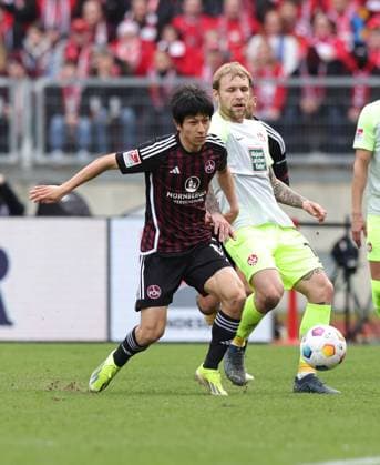18 02 2024 Soccer Season 2023 2024 2 Soccer Bundesliga 22 Matchday 1 FC Nürnberg FCN Club 1 FC Kaiserslautern FCK Roten Teufel Sportfoto Zink DaMa xdaxmax DFL regulations prohibit any use of photographs as image sequences and or quasi video only for editorial use Kanji Okunuki 11, 1 FC Nürnberg FCN Tymoteusz Puchacz 15, 1 FC Kaiserslautern FCK