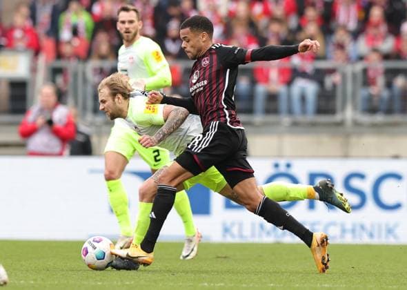 18 02 2024 Soccer Season 2023 2024 2 Soccer Bundesliga 22 Matchday 1 FC Nürnberg FCN Club 1 FC Kaiserslautern FCK Roten Teufel Sportfoto Zink DaMa xdaxmax DFL regulations prohibit any use of photographs as image sequences and or quasi video only for editorial use Tymoteusz Puchacz 15, 1 FC Kaiserslautern FCK Jan Gyamerah 28, 1 FC Nürnberg FCN