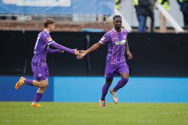 Maxwell Gyamfi VFL Osnabrueck celebrates the connecting goal to 3 1 with Michael Cuisance VFL Osnabrueck , SV Elversberg vs VFL Osnabrueck, Football, 2 Bundesliga, Matchday 20, Season 2023 2024, 18 02 2024 SV Elversberg vs VFL Osnabrueck, Football, 2 Bundesliga, Matchday 20, Season 2023 2024, 18 02 2024 Elversberg Copyright: xEibner-Pressefoto AlexanderxNeisx EP_ANS
