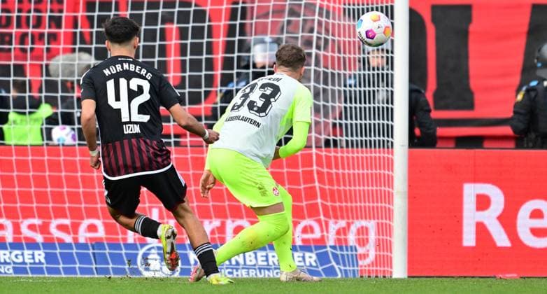 18 02 2024 Soccer Season 2023 2024 2 Soccer Bundesliga 22 Matchday 1 FC Nuremberg FCN Club 1 FC Kaiserslautern FCK Red Devils Sportfoto Zink xwoxzix DFL regulations prohibit any use of photographs as image sequences and or quasi video only for editorial use Can Yilmaz Uzun 42, 1 FC Nuremberg FCN scores goal Goal shot for 1 1 against Jan Elvedi 33, 1 FC Kaiserslautern FCK
