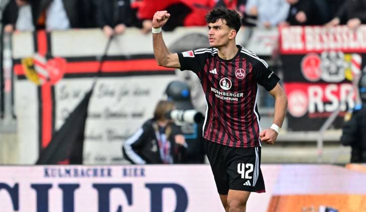 18 02 2024 Soccer Season 2023 2024 2 Soccer Bundesliga 22 Matchday 1 FC Nürnberg FCN Club 1 FC Kaiserslautern FCK Roten Teufel Sportfoto Zink xwoxzix DFL regulations prohibit any use of photographs as image sequences and or quasi video only for editorial use Torjubel Jubel Freude nach Treffer Tor Torschuß zum 1 1 durch Can Yilmaz Uzun 42, 1 FC Nürnberg FCN