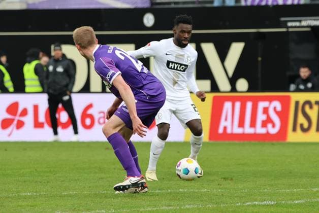 18 02 2024, Football, Men, 2 Bundesliga , 22 Matchday, Season 2023 2024, SV 07 Elversberg VfL Osnabrück, Joseph Boyamba SV 07 Elversberg , Niklas Wiemann VfL Osnabrück Elversberg Ursapharm Arena an der Kaiserlinde Saarland Germany EN