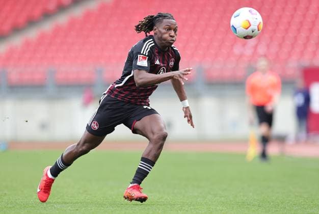 18 02 2024 Soccer Season 2023 2024 2 Soccer Bundesliga 22 Matchday 1 FC Nürnberg FCN Club 1 FC Kaiserslautern FCK Roten Teufel Sportfoto Zink DaMa xdaxmax DFL regulations prohibit any use of photographs as image sequences and or quasi video only for editorial use Joseph Hungbo 23, 1 FC Nürnberg FCN Freisteller Einzelbild