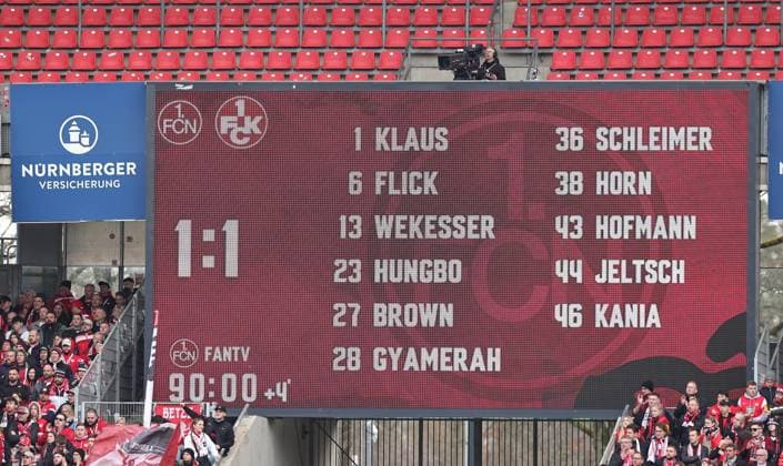 18 02 2024 Soccer season 2023 2024 2 Soccer Bundesliga 22 Matchday 1 FC Nürnberg FCN Club 1 FC Kaiserslautern FCK Roten Teufel Sportfoto Zink DaMa xdaxmax DFL regulations prohibit any use of photographs as image sequences and or quasi video only for editorial use Scoreboard with final score 1 1