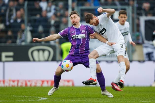 Florian Le Joncour SV 07 Elversberg in duel with Erik Engelhardt VFL Osnabrueck , SV Elversberg vs VFL Osnabrueck, Soccer, 2 Bundesliga, Matchday 20, Season 2023 2024, 18 02 2024 SV Elversberg vs VFL Osnabrueck, Soccer, 2 Bundesliga, Matchday 20, Season 2023 2024, 18 02 2024 Elversberg Copyright: xEibner-Pressefoto AlexanderxNeisx EP_ANS